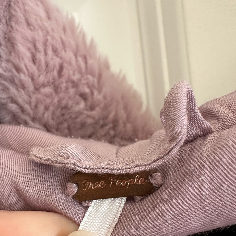 Free People women’s Turn Up Lavender Haze faux fur jacket - Picture 6 of 8